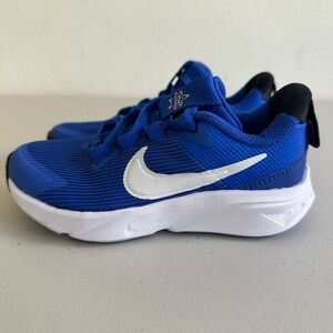 Star Runner 04 Boys Shoe Size 11 - Nike